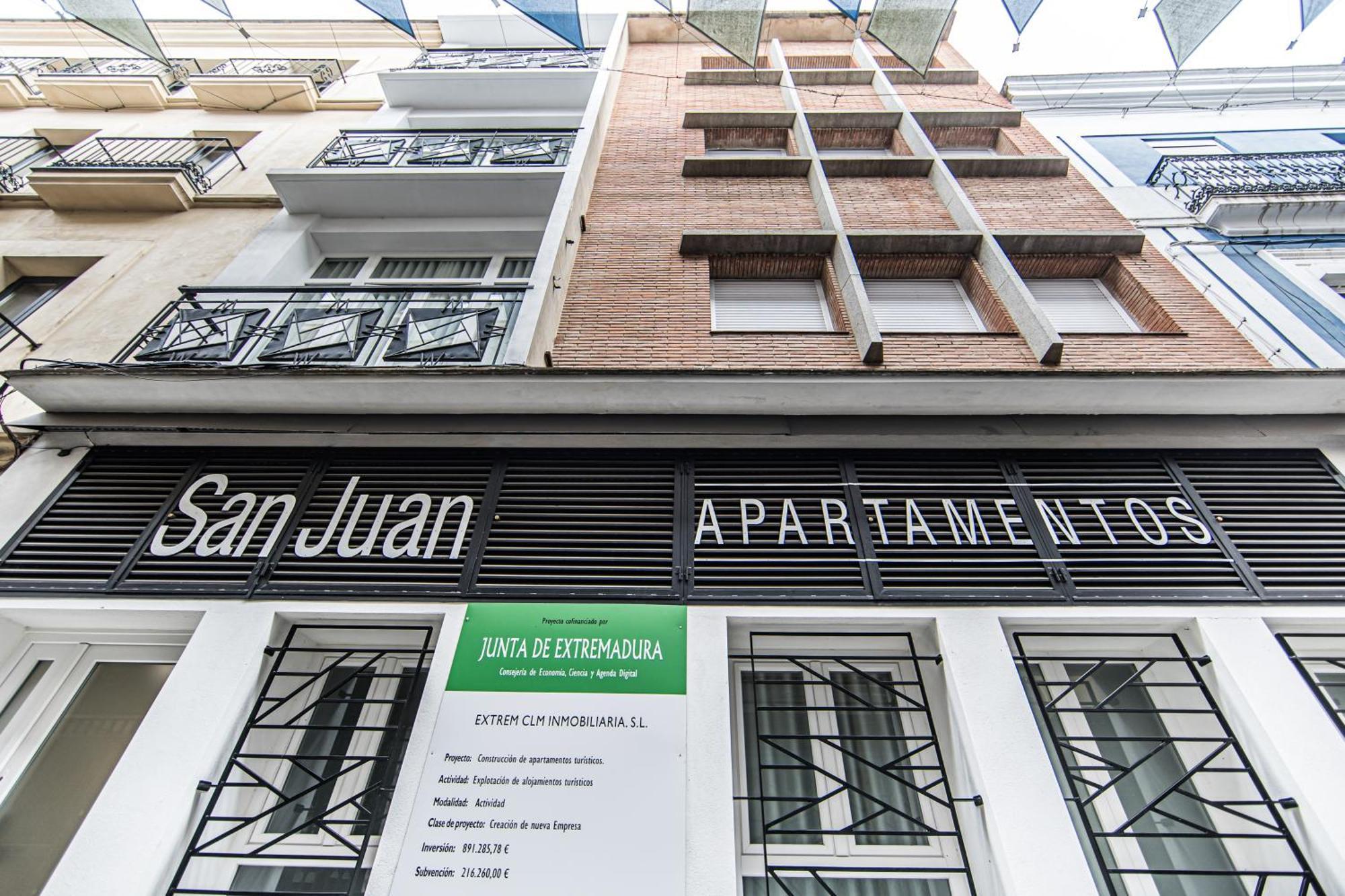 Apartamentos Luxury En San Juan Бадахос Екстериор снимка